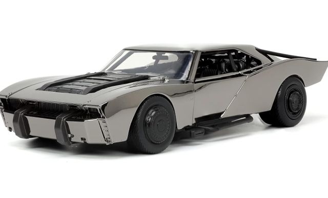 BATMAN BATMOBIL COLECCIONISTA