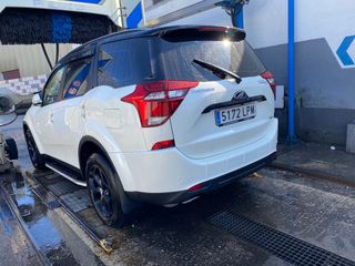 Mahindra XUV 500 2021
