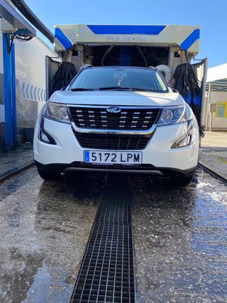 Mahindra XUV 500 2021