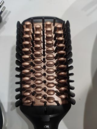 Cepillo alisador iónico bellissima