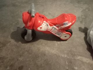 Moto correpasillos patrulla canina