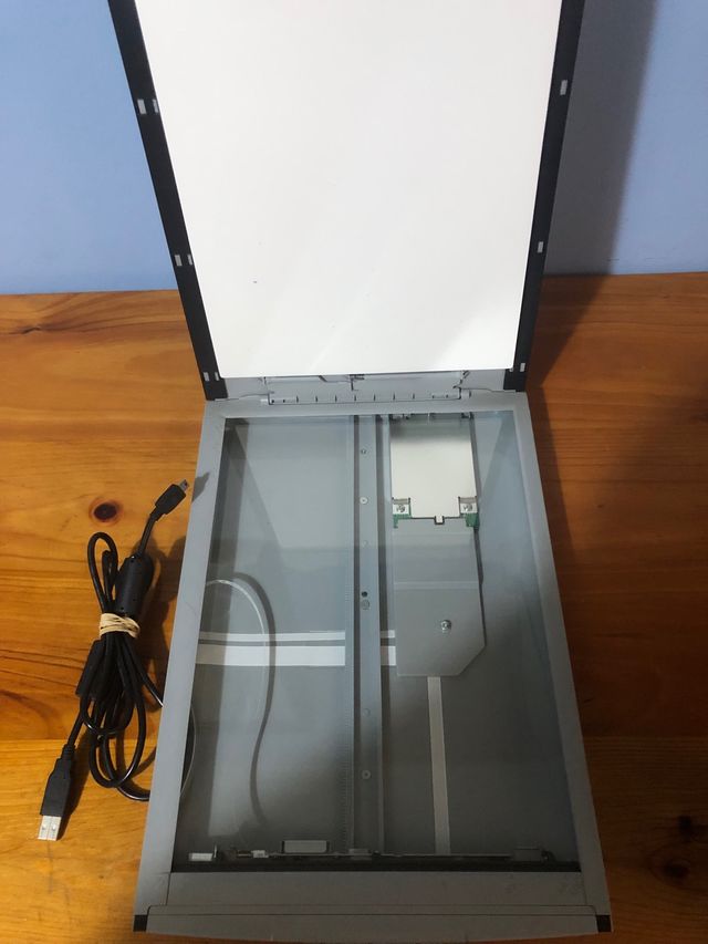 ESCANER CANONSCAN LIDE 90