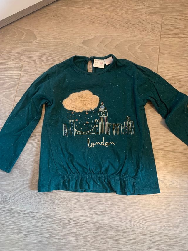 Conjunto de falda y camiseta de Zara. Talla 2-3