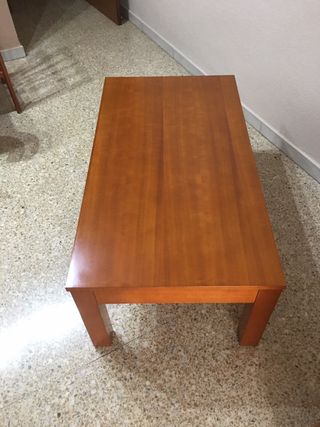 Mesa centro elevable en perfecto estado,
