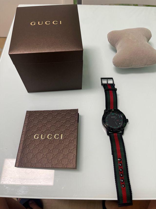 FANTÁSTICO RELOJ GUCCI