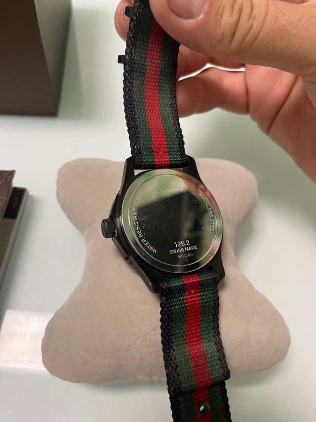 FANTÁSTICO RELOJ GUCCI