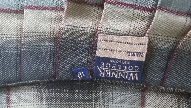 Falda Uniforme Dominicas