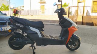 Ciclomotor eléctrico MV AUGUSTA - FOTONA PRAGA