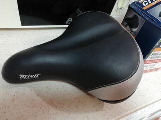 Sillín de gel.Cambio por maillot de invierno tal L