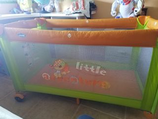 maleta de niño y cuna de viaje