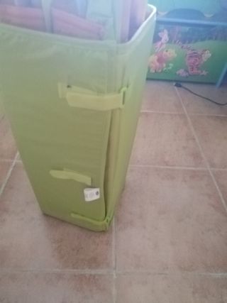 maleta de niño y cuna de viaje