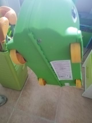 maleta de niño y cuna de viaje