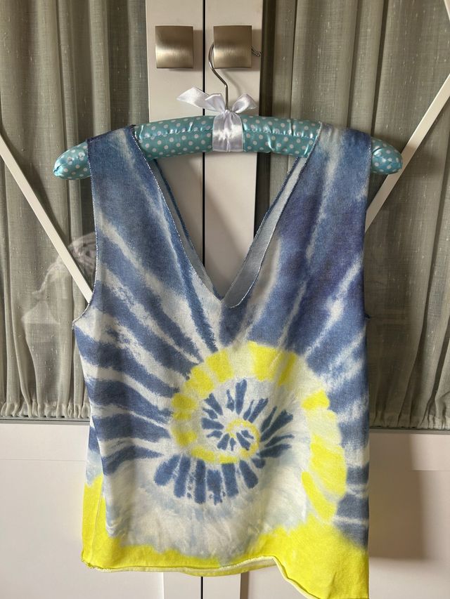 Bonita camiseta multicolor