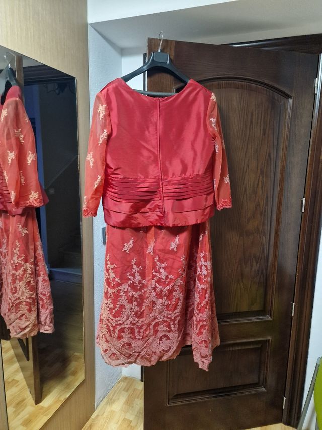 Traje de dos piezas, falda y top