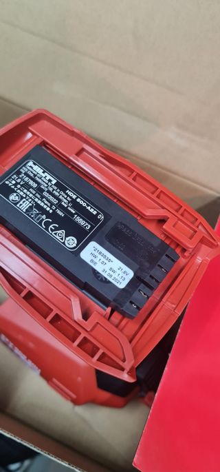 APLICADOR DE ADHESIVO A BATERÍA HDE 500-A22 HILTI