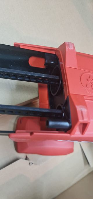 APLICADOR DE ADHESIVO A BATERÍA HDE 500-A22 HILTI