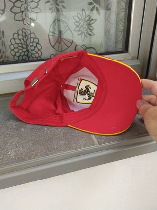 Gorra original Ferrari