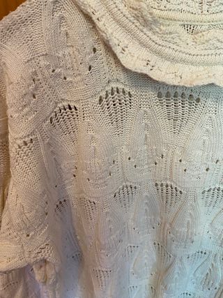 jersey de croché  en tono blanco crudo