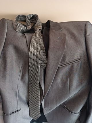 traje hombre+corbata