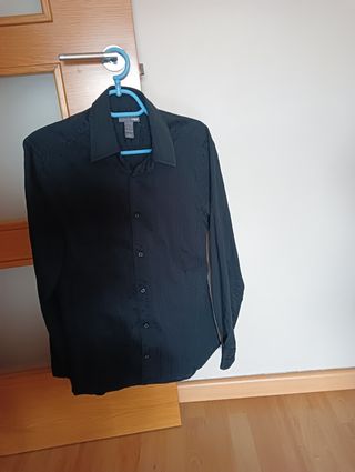 camisa negra 