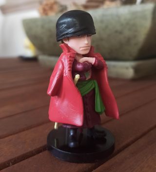 FIGURA ANIME : ZORO ( SERIE : ONE PIECE )