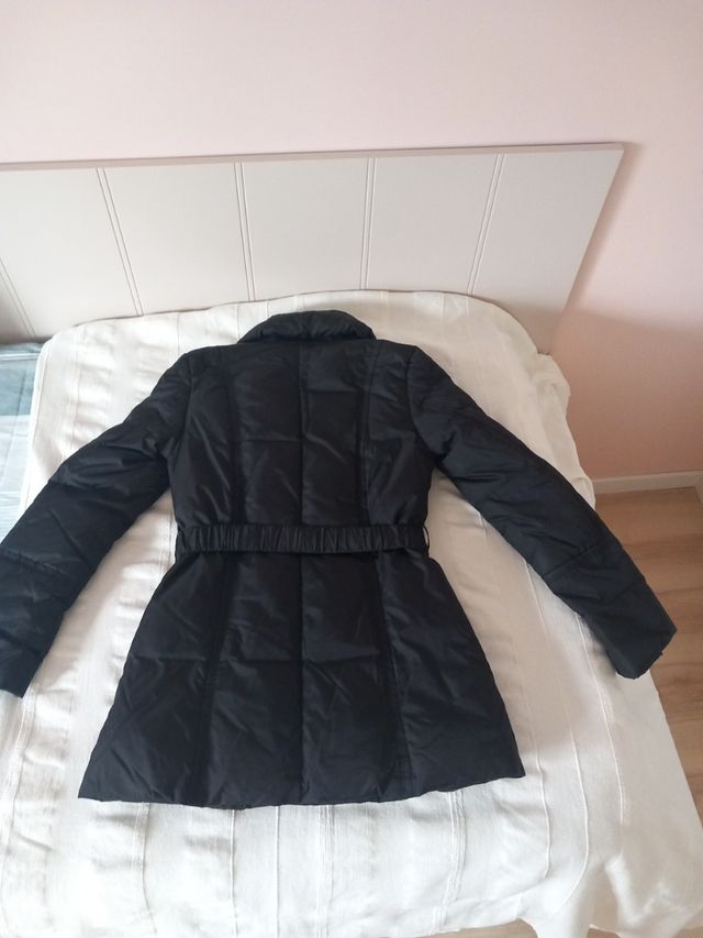 Plumífero entallado