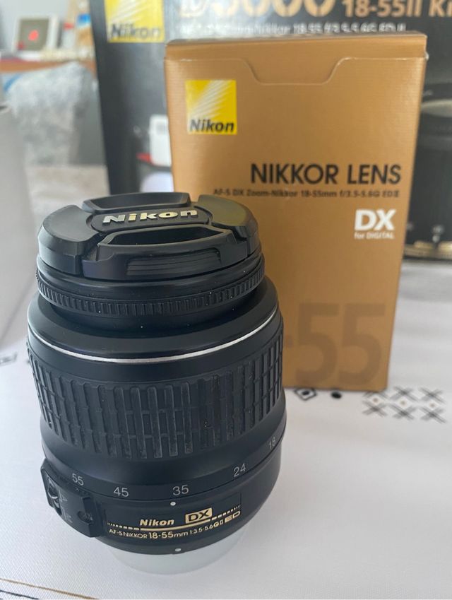 Nikon D5000