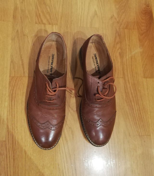 Zapatos marrones