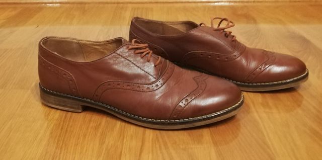 Zapatos marrones