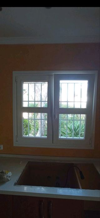 Ventanas PVC batientes y oscilo batientes