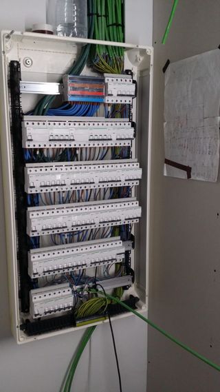 Anunció Electrisidad Valencia