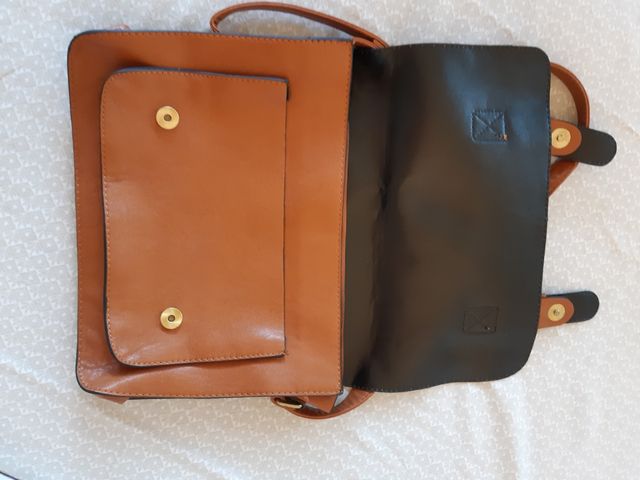 Cartera de piel