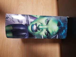 Caja She-Hulk Marvel Select