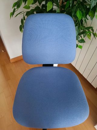 Silla oficina giratoria azul zafiro