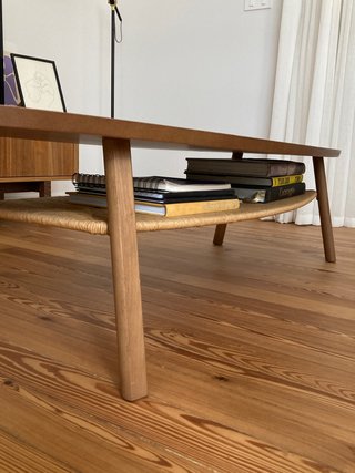 Mesa de centro en madera nogal