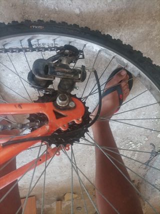 Bicicleta con suspensión 