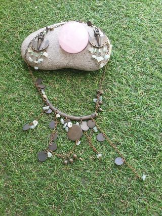 Conjunto gargantilla y pendientes