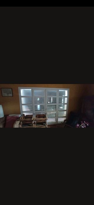 Puertas PVC oscilo batientes con llaves.