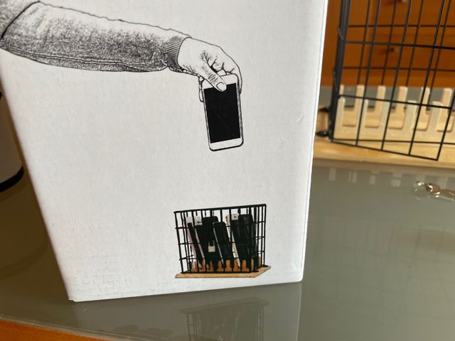 Jaula para telemóveis