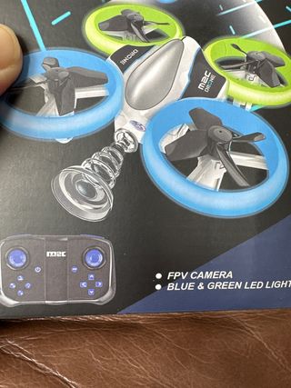 Dron con control remoto y cámara