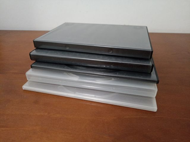 Fundas y estuches para cd y dvd