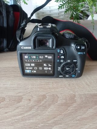 Cámara Canon 1100D