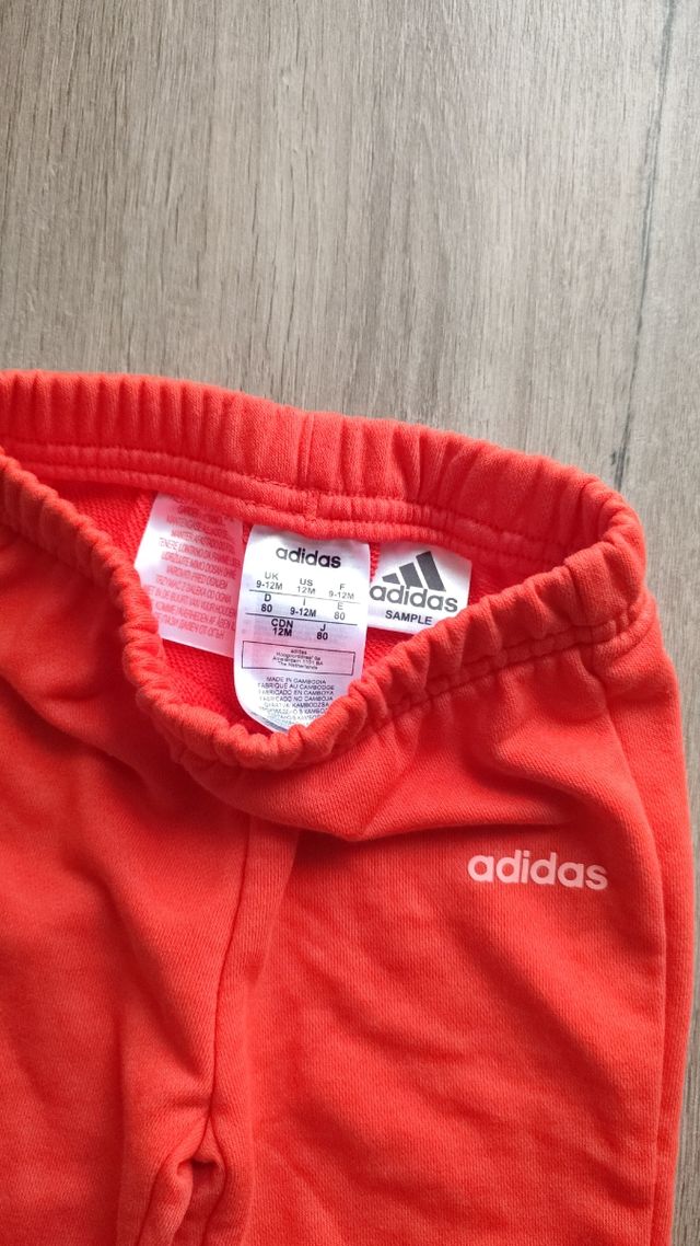 Chándal Adidas a estrenar 9-12 meses