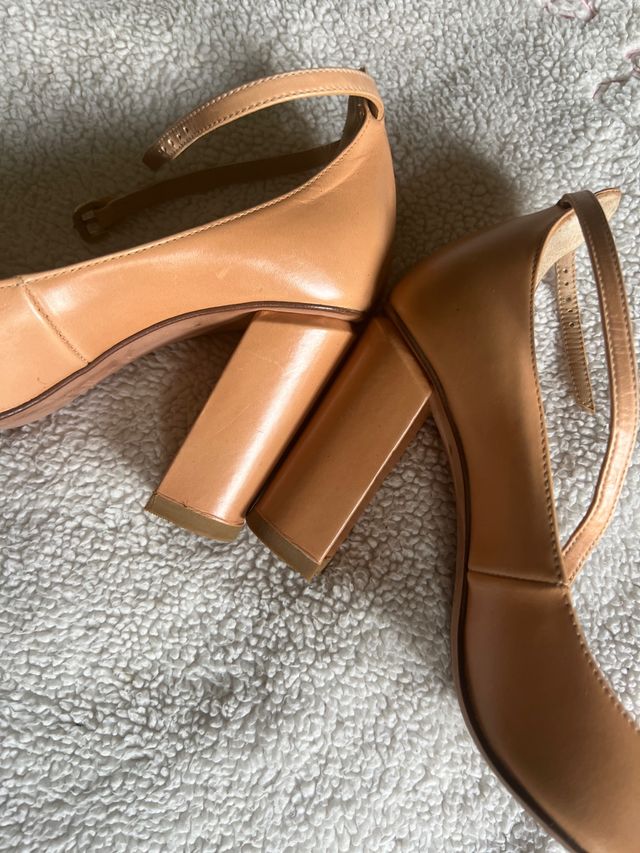 tacones pulsera maquillaje Uterque nuevos