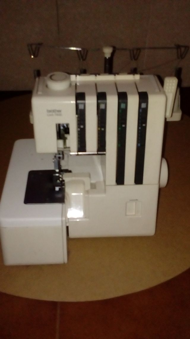 Remalladora brother Lock 760D