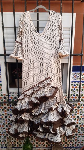 Traje flamenca, talla 46.