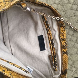 Bolso piel  serpiente zara