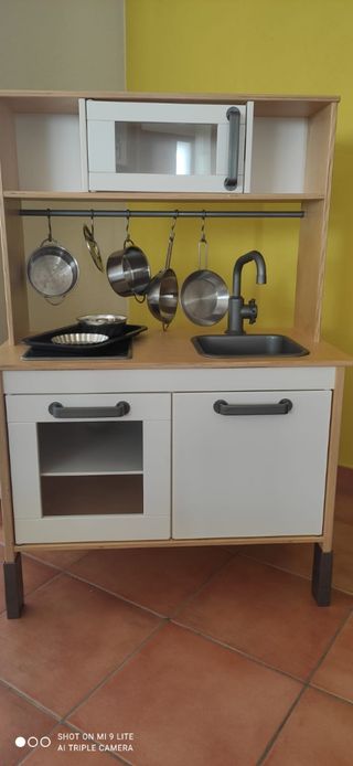 Cocinita de madera Ikea