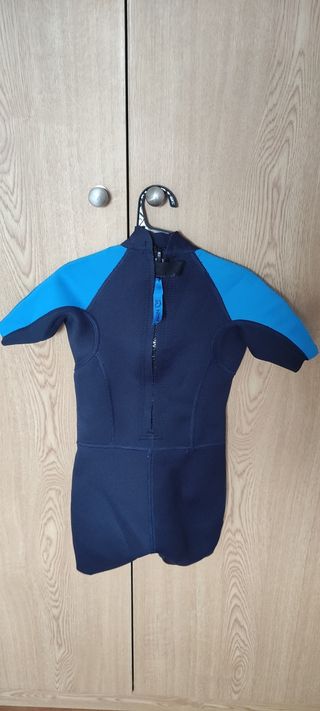 Neopreno corto niño.