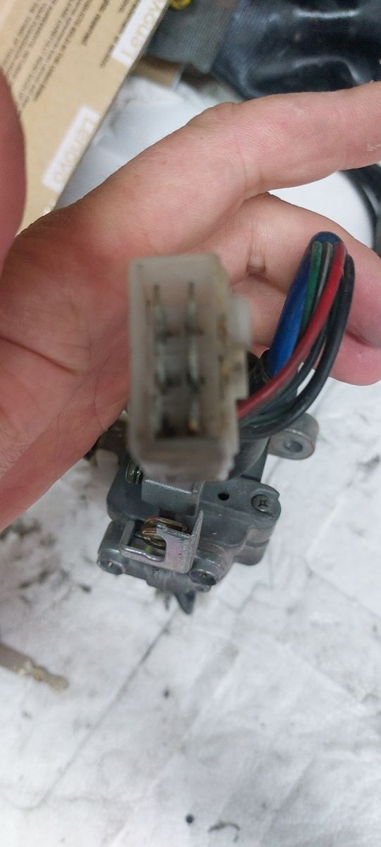 Llave de contacto kymco gran dink 2010